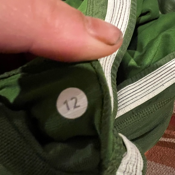 Lululemon green built in bra tank - Picture 3 of 3